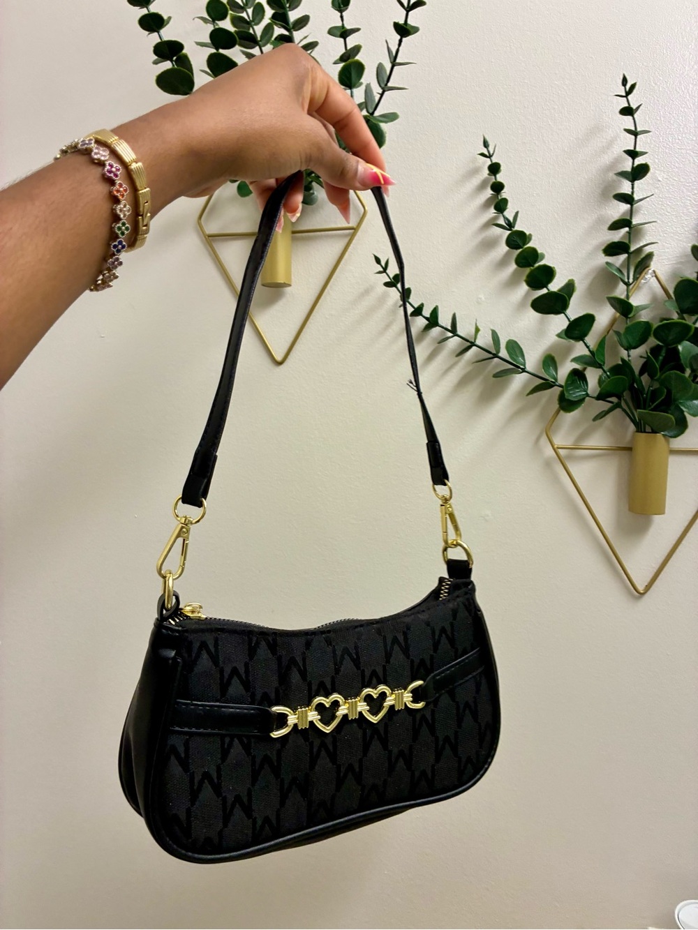 SHEIN Black Shoulder Bag with Gold Heart Chain Detail